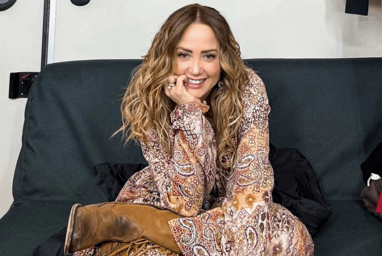 Andrea Legarreta reacciona al furor por fotos de sus pies