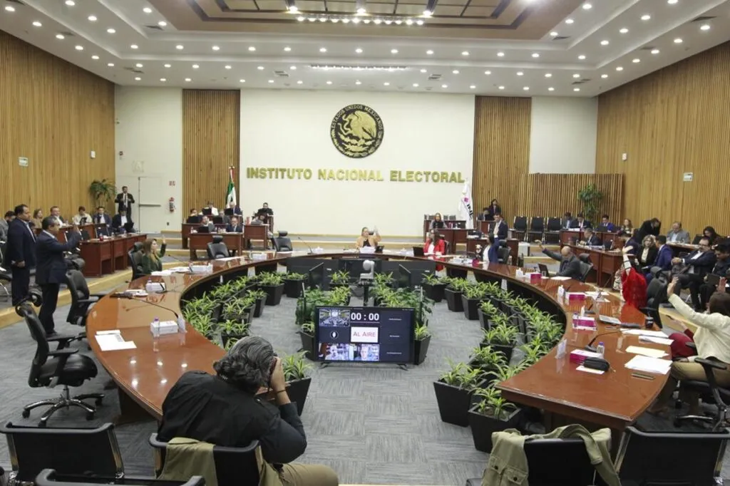 Aprueba INE cancelación de 17 candidaturas al Poder Judicial