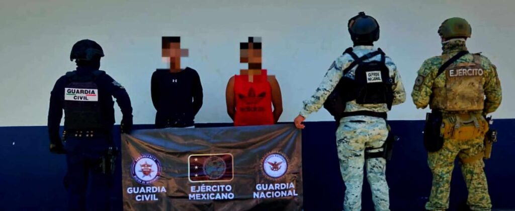 Aseguran a dos hombres armados vinculados al CJNG, en Apatzingán