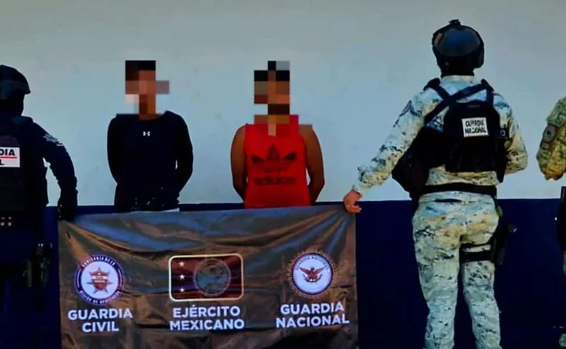 Aseguran a dos hombres armados vinculados al CJNG, en Apatzingán