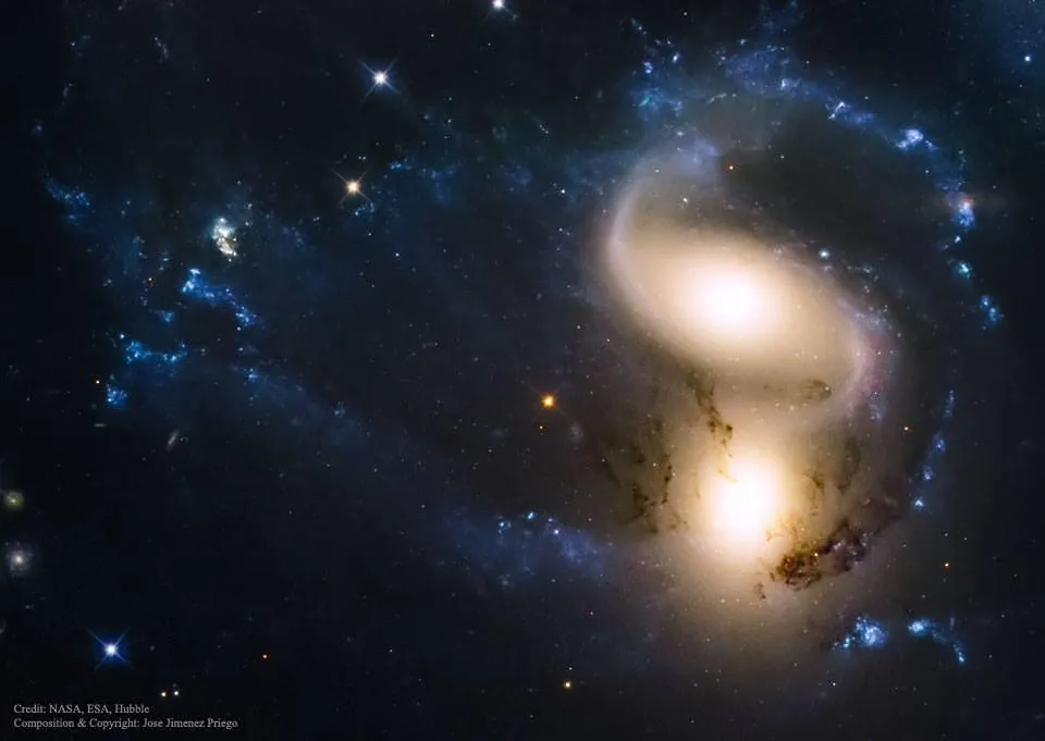 Astrónomos captan colisión de galaxias en un combate estelar
