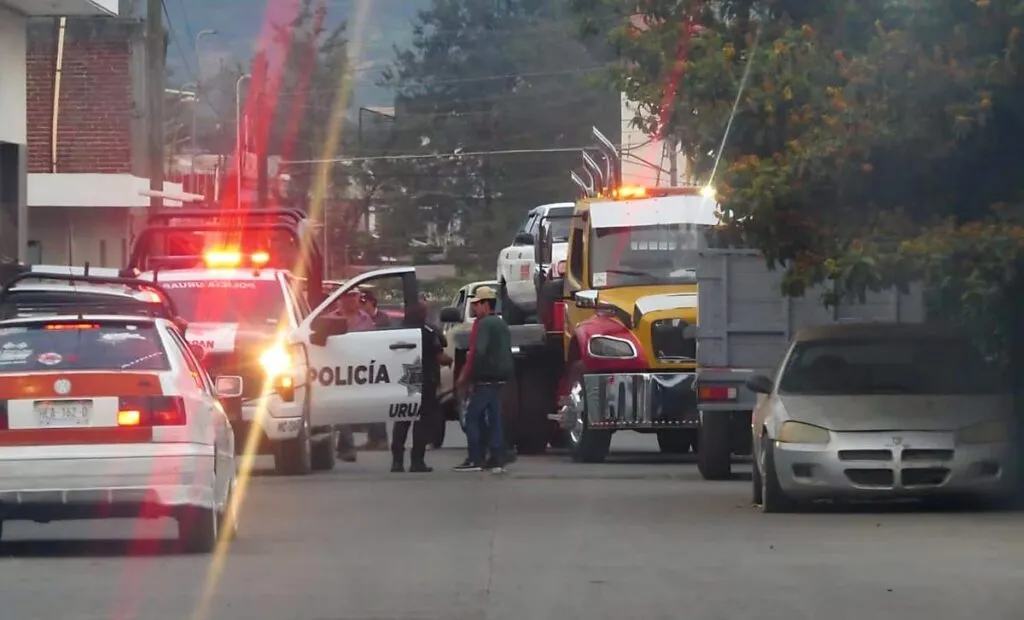 Autoridades tratan de contener violencia en Uruapan