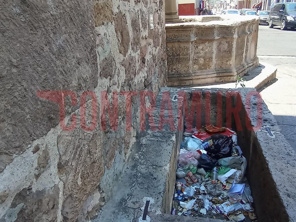 Basura ensombrece historia del Templo del Santo Niño, en el Centro Morelia