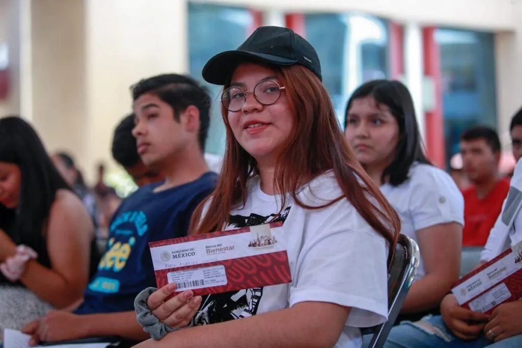 Becas para el Bienestar no hará depósitos algunos meses
