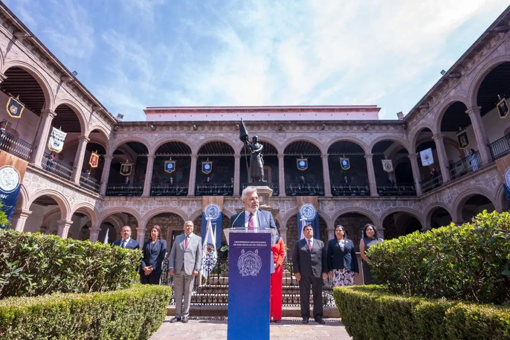 Bedolla convoca a mantener ideario de libertad y justicia social de Miguel Hidalgo