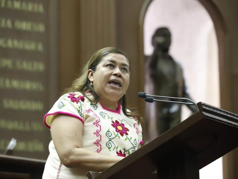 Belinda Iturbide exhorta a la FGE para que se atienda a personas víctimas de estafas bancarias