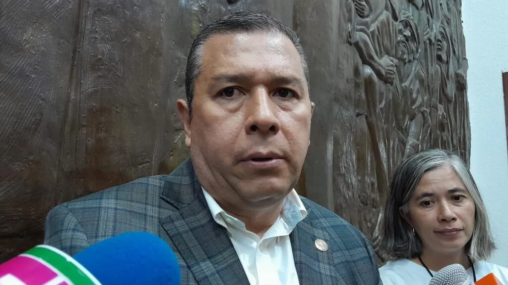 Califica Barragán como “pareja tóxica”, a Alfredo Ramírez y Alfonso Martínez
