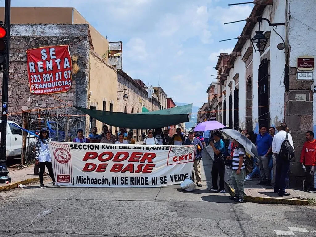 Caos vial en Morelia por manifestaciones