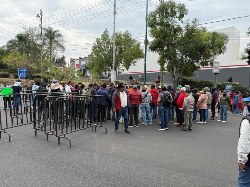 Caos vial en Morelia por manifestaciones y obras de infraestructura