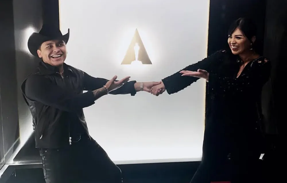 Christian Nodal expresa amor por su madre Cristy