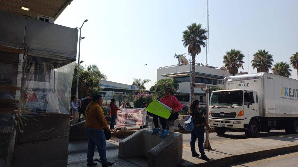 La CNTE libera casetas en México como parte de su plan de acción y exige un aumento salarial del 100% y la abrogación de la ley del ISSSTE 2007 1
