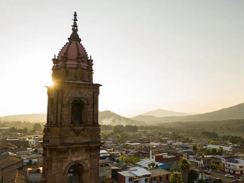 Cobre hecho arte: Santa Clara el Pueblo Mágico de Michoacán “cuna” de Pito Pérez 7