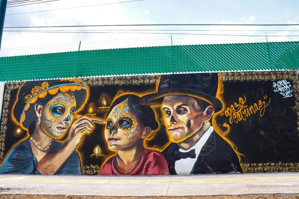Colores que transforman; artistas urbanos crean mural en Paso Catrinas-1