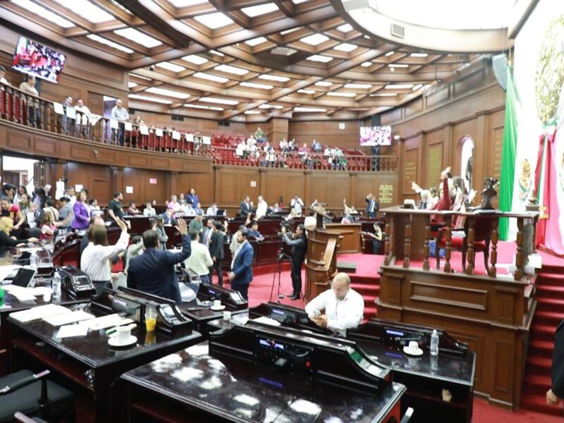 comisiones legislativas restructuradas de la 76 Legislatura
