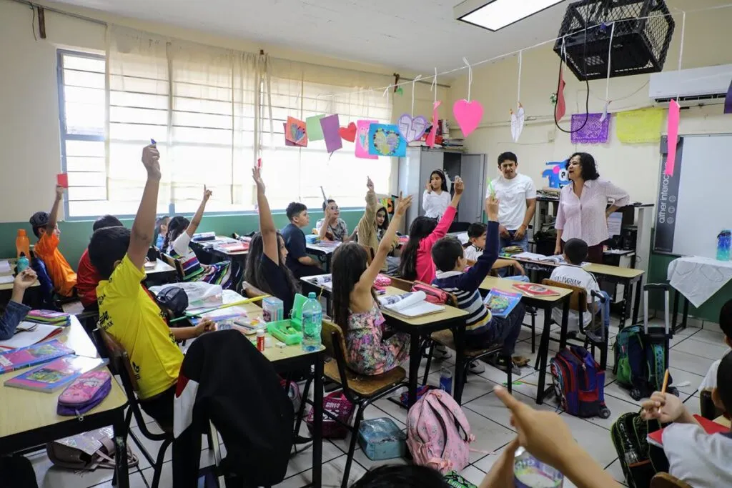 Con el nuevo calendario escolar 2025-2026, así queda el periodo vacacional-1