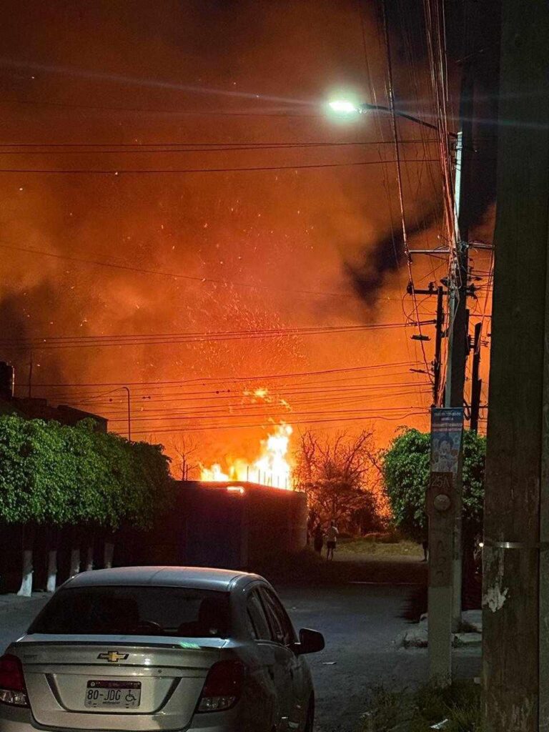 Controlan incendio en colonia Campestre Manantiales Morelia