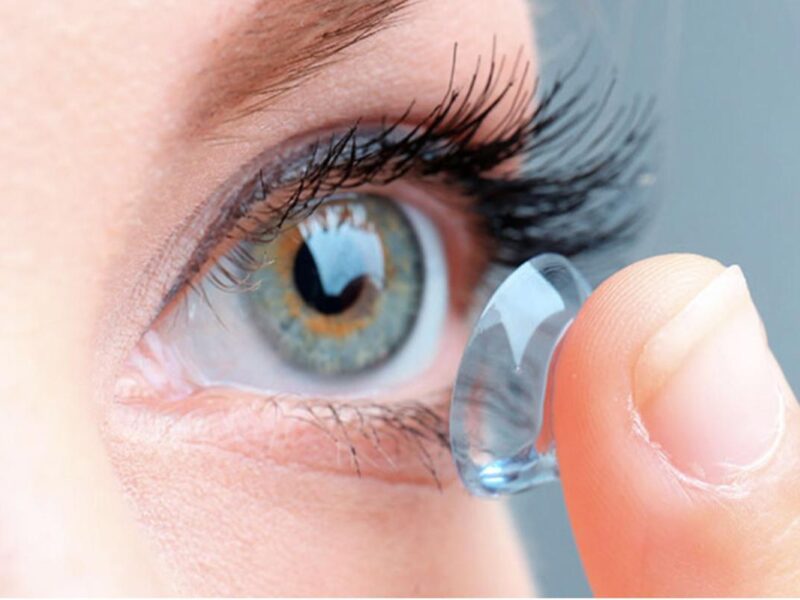 Crean los primeros lentes de contacto infrarrojas para ver en la oscuridad
