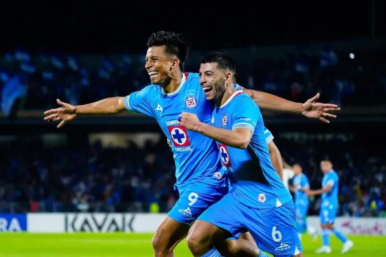 Cruz Azul elimina 1-0 a Tigres y está en la final de la Concachampions