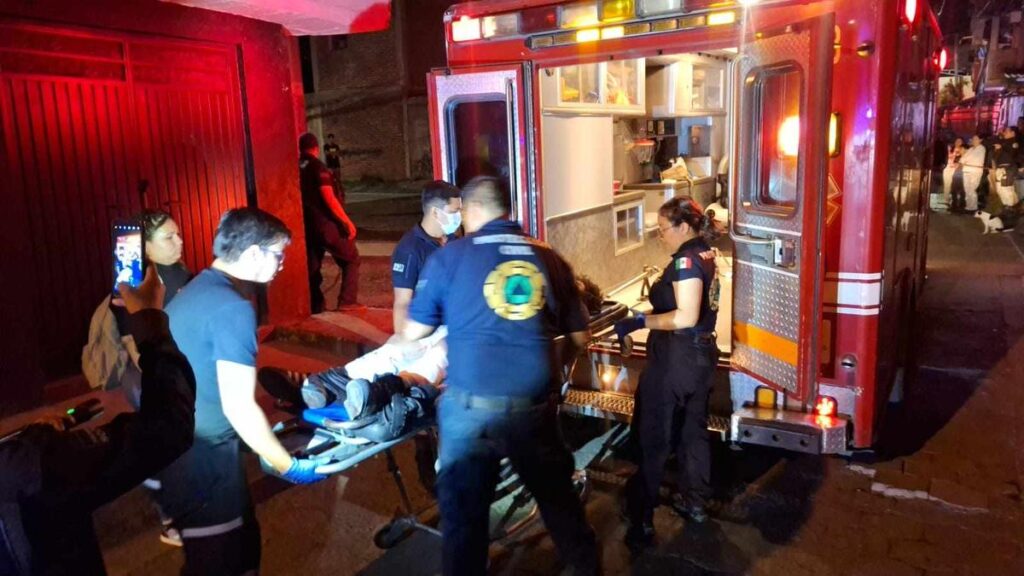 Delincuentes balean a dos jóvenes, en La Quinta, al poniente de Uruapan