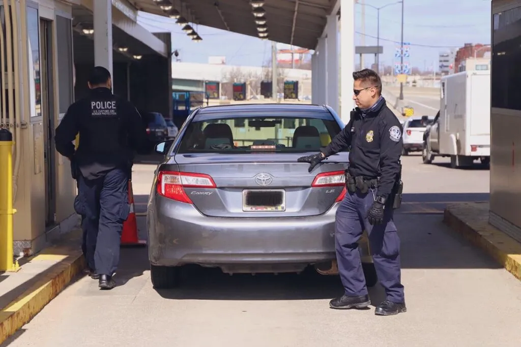 Detención de pareja en la frontera de Tamaulipas