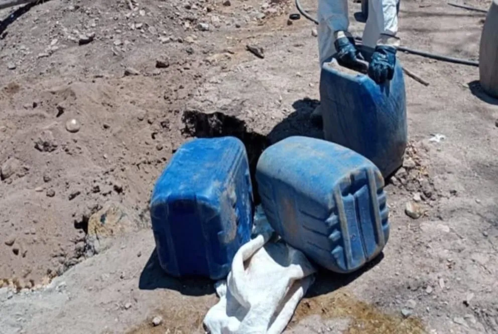 Ejército asegura más de mil 500 litros de sustancias químicas Sinaloa-1