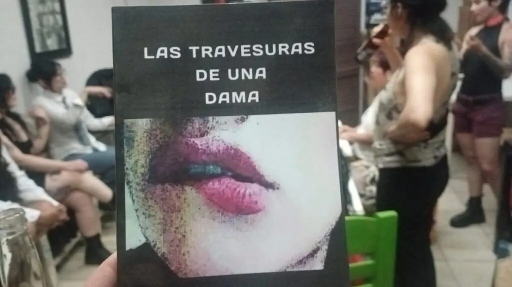 empoderamiento del clítoris se presentó "Las Travesuras de una Dama"