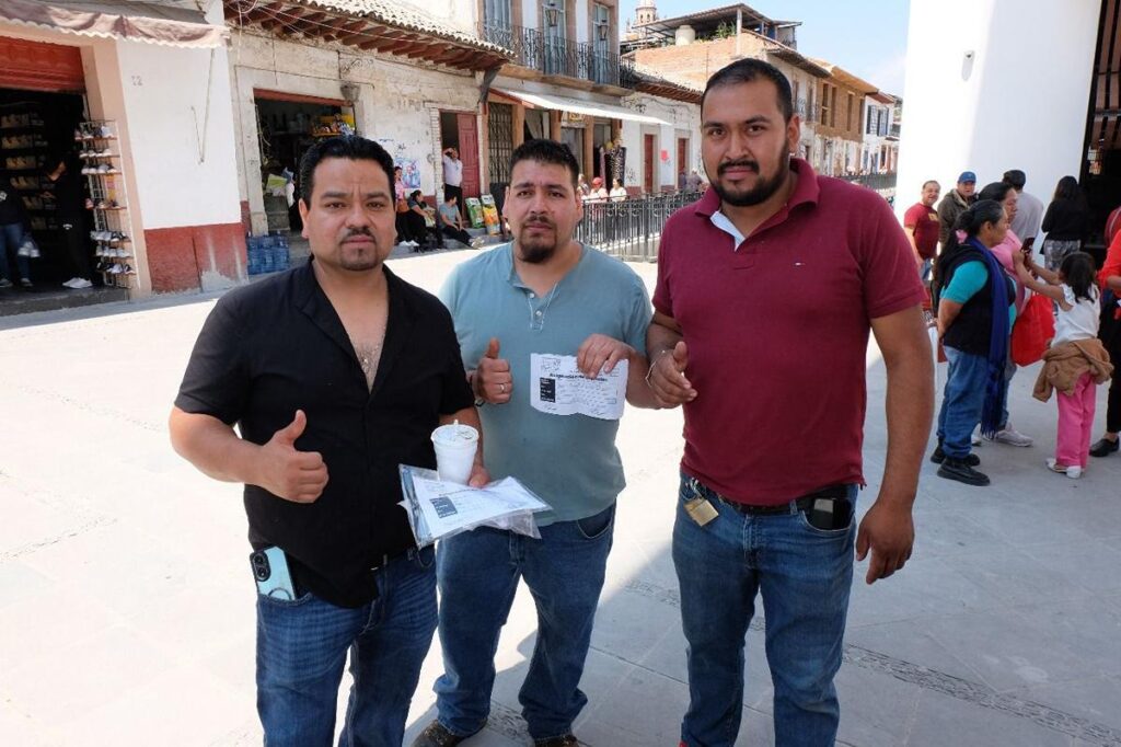 En Pátzcuaro, concluye entrega de locales del nuevo mercado municipal