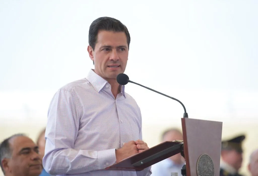Enrique Peña Nieto reaparece en Punta Cana y sorprende con truco de magia