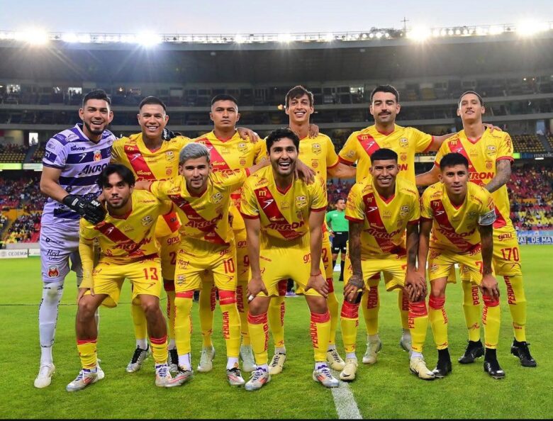 Equipo Atlético Moreila se prepara para enfrentar a Leones