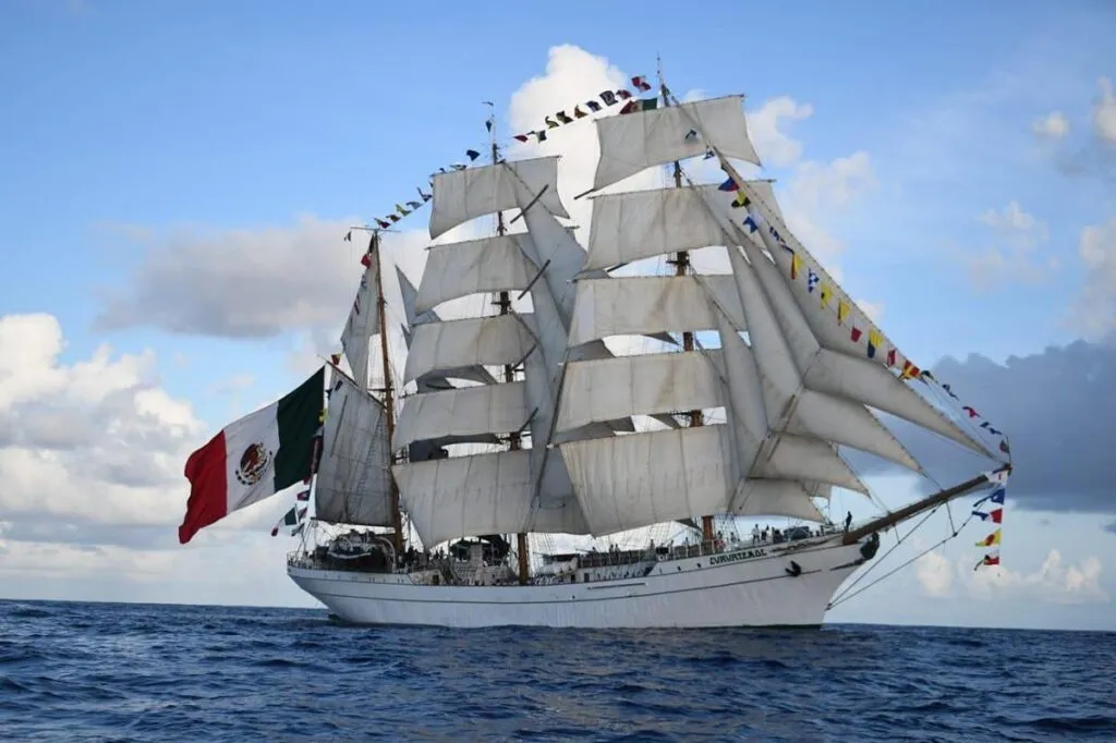EU emitirá informe preliminar de choque del buque Cuauhtémoc
