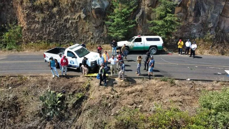 Fallece una joven automovilista al caer a un barranco en Tzintzuntzan