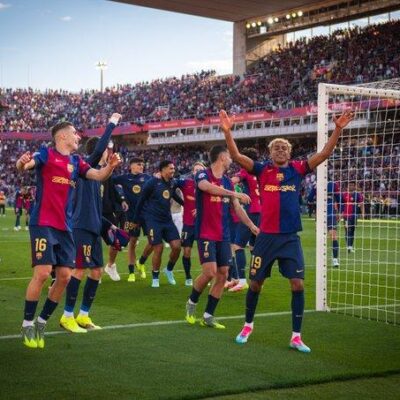 FC Barcelona noquea al Real Madrid en un duelo frenético