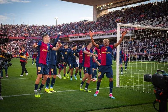 FC Barcelona noquea al Real Madrid en un duelo frenético