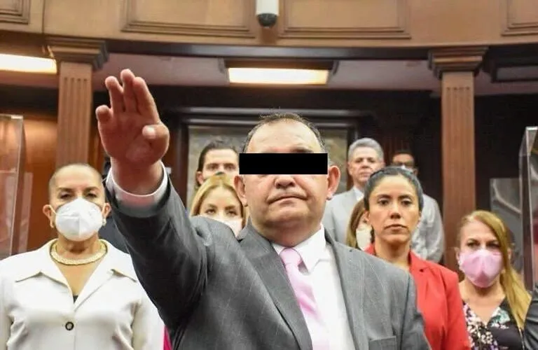 Mario Alberto 'N', ex secretario de Finanzas del Congreso de Michoacán, es vinculado a proceso por fraude en Michoacán y uso ilícito de facultades, tras la compra de un software