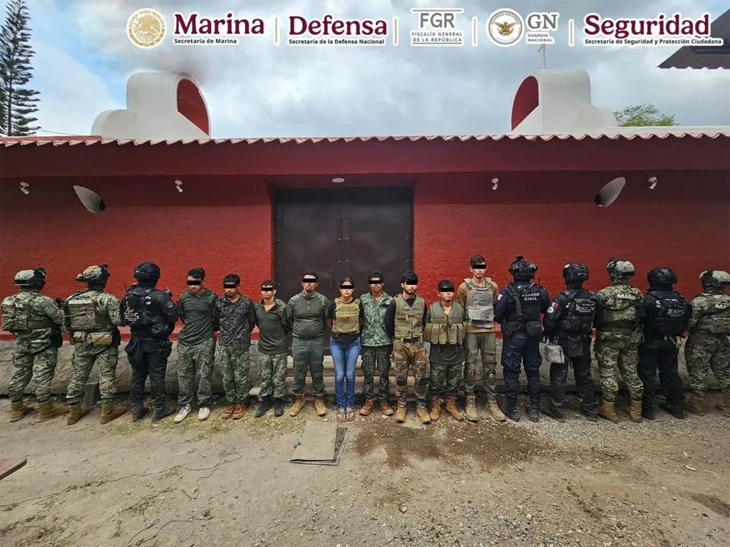 Fuerzas federales en Michoacan abaten criminales