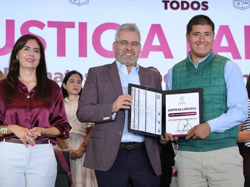 Gobierno de Bedolla le cumple a maestras y maestros michoacanos
