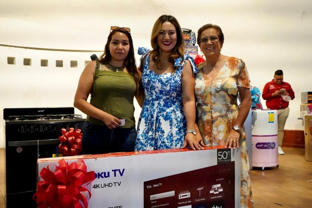 Gobierno de Zacapu celebra a lo grande el Día de las Madres con un festejo sin precedentes-2
