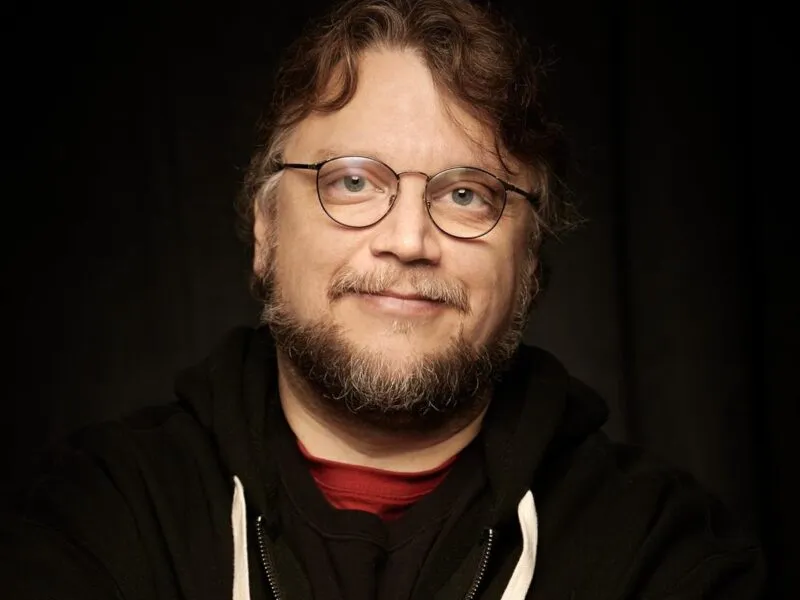 Guillermo del Toro: emoción es el nuevo punk