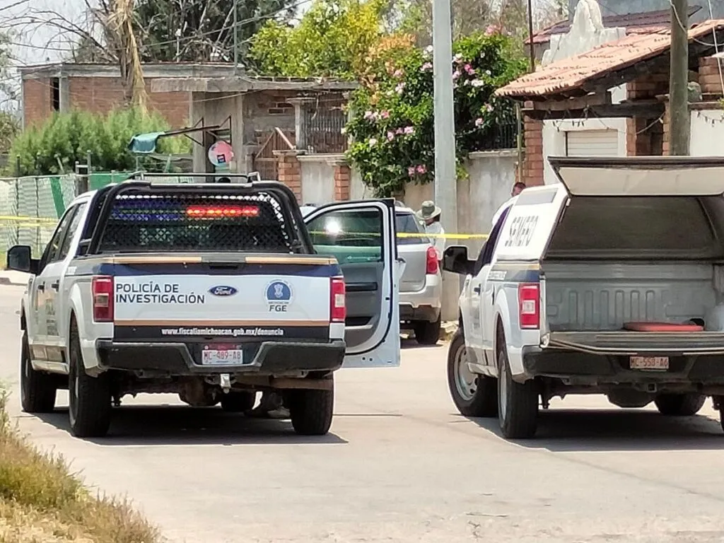 Hallan a 2 personas asesinadas dentro de camioneta en la región de Álvaro Obregón
