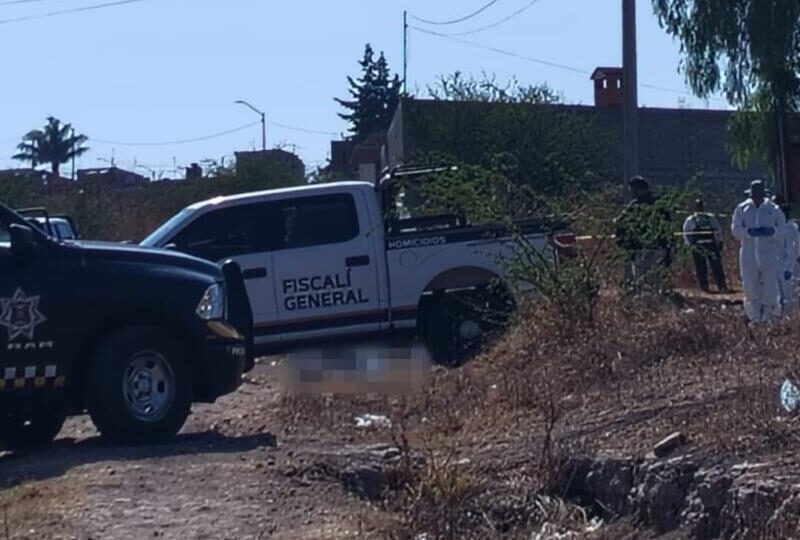 Hallan a mujer y hombre asesinados en La Aldea, Morelia