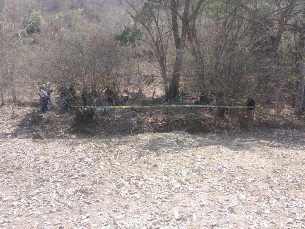 Hallan fosa clandestina en El Coire con 3 osamentas