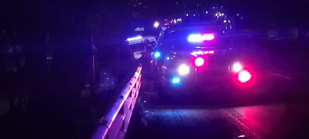 Hombre es asesinado en ataque armado a la orilla de la carretera Morelia-Salamanca