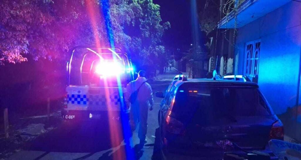 Hombre resulta Lesionado con arma blanca durante intento de asalto en Uruapan