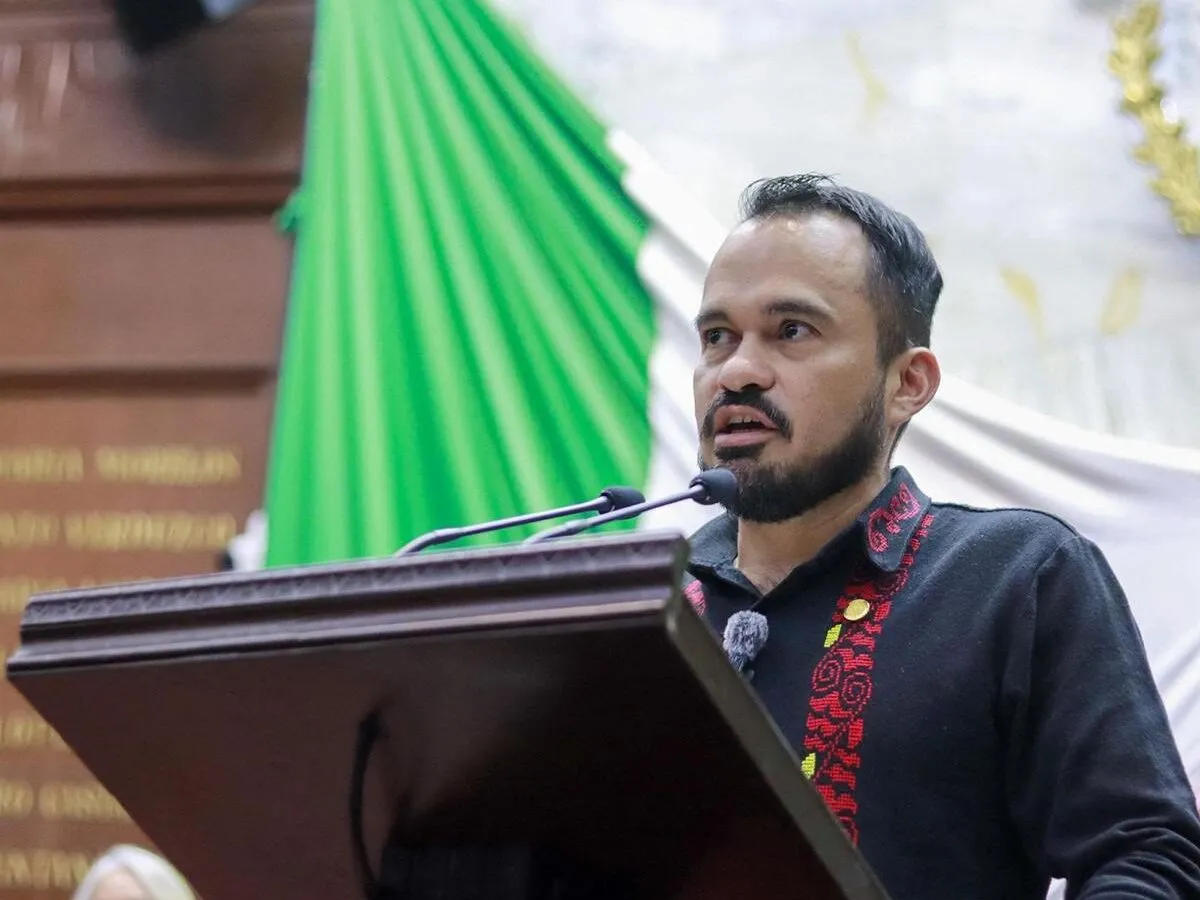 Hugo Rangel presenta iniciativa para frenar abusos en tránsito