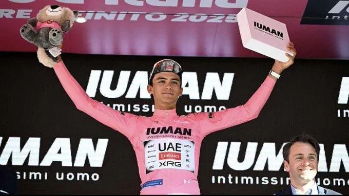 Isaac del Toro aumenta su ventaja en el Giro de Italia
