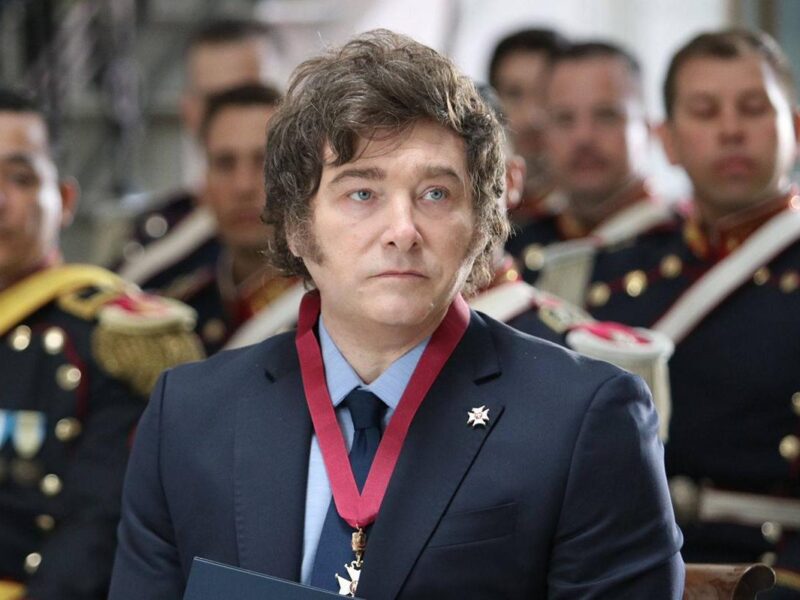 Javier Milei criticado en X tras polémico post sobre el nuevo papa León XIV