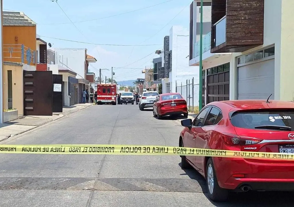 Localizan a hombre muerto en su casa, en la colonia La Pradera