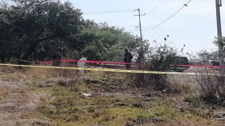 Localizan cinco hombres muertos, tres calcinados y dos decapitados en Villa Madero