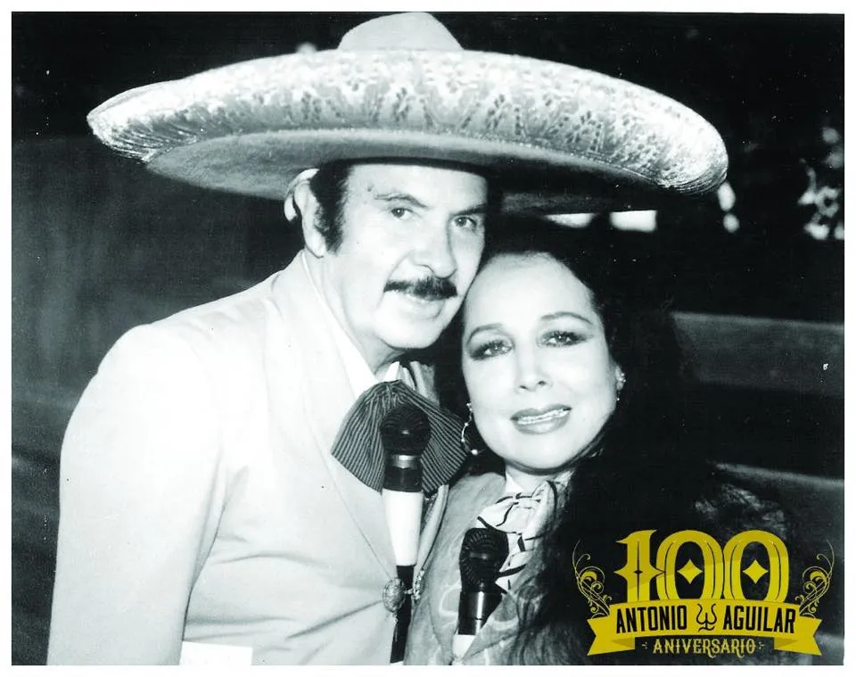 Majo Aguilar anhela escribir el filme sobre Antonio Aguilar-1
