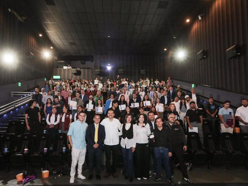 Michoacán premia a ganadores de concurso de Cineminuto: Vapear te dejará sin aliento